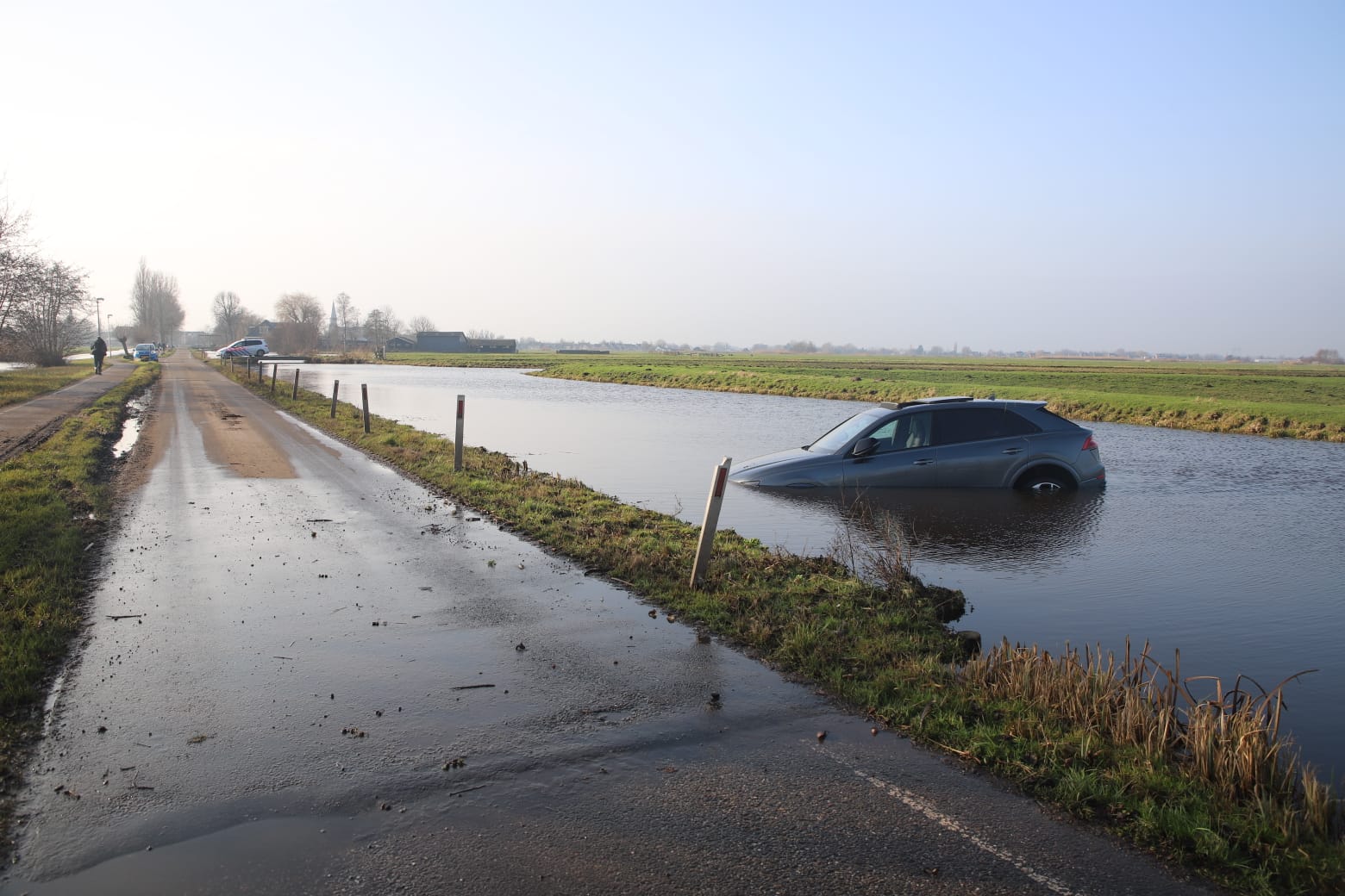 Auto Te Water In Reeuwijk - Rebonieuws.nl