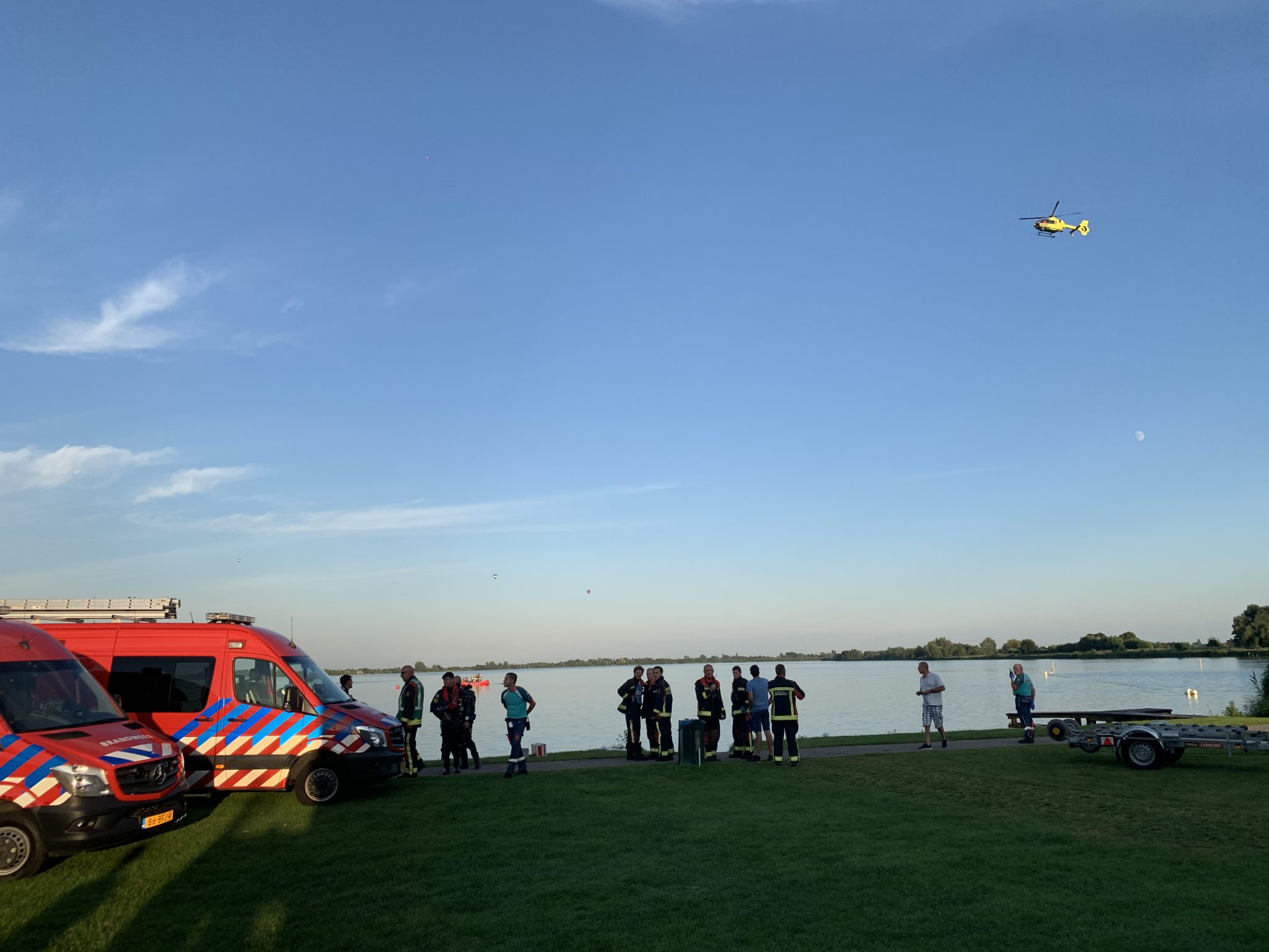 Grote Zoektocht Naar Vermiste Zwemmer In Reeuwijk - Rebonieuws.nl