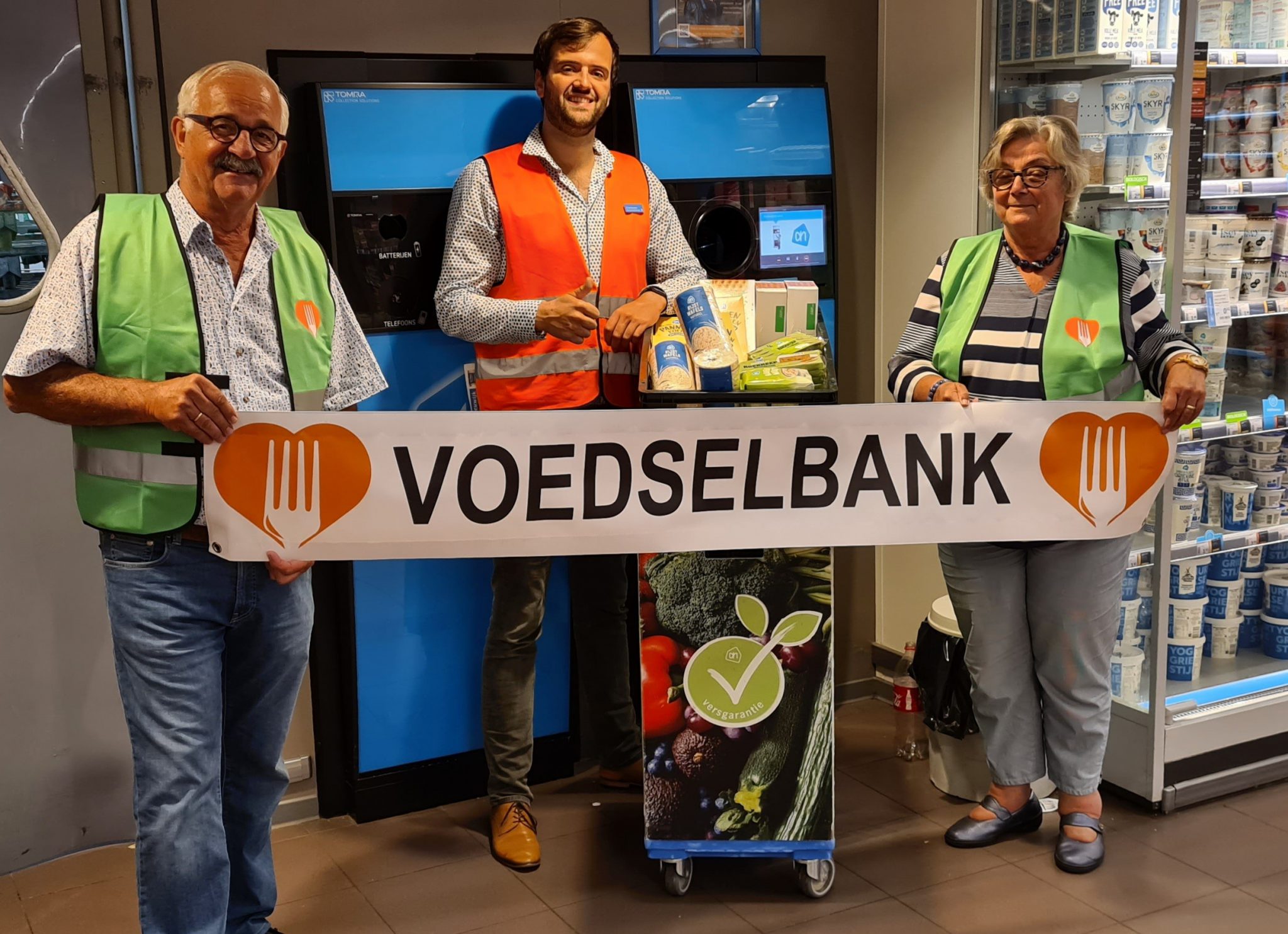 Inzamelingactie Voor De Voedselbank Bij Albert Heijn - Rebonieuws.nl